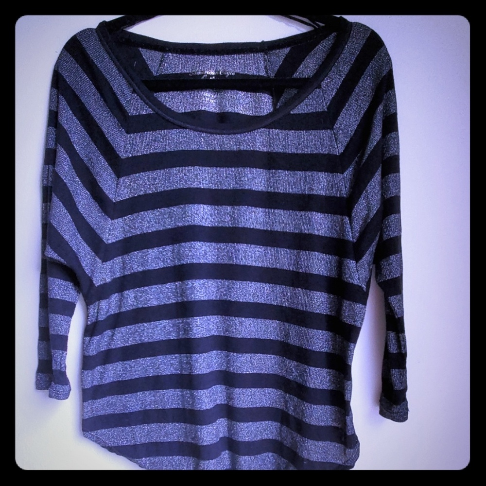 American Eagle shirt